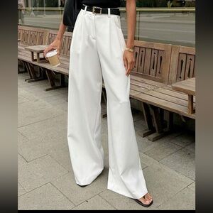 Brand new wide leg, white pants size small